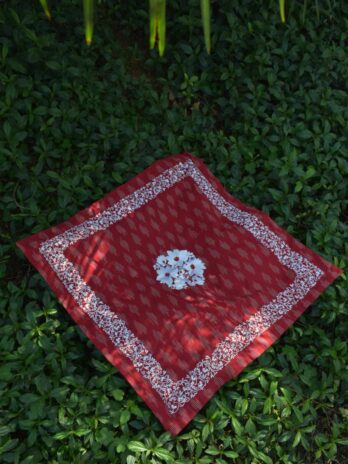 Red ikat-square middle flower
